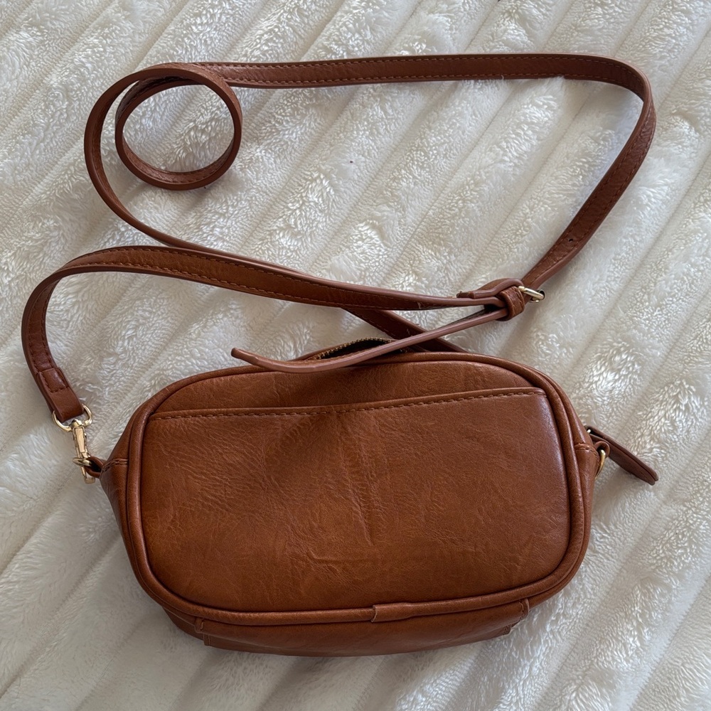 Pink Lily Tan Leather Crossbody Bag